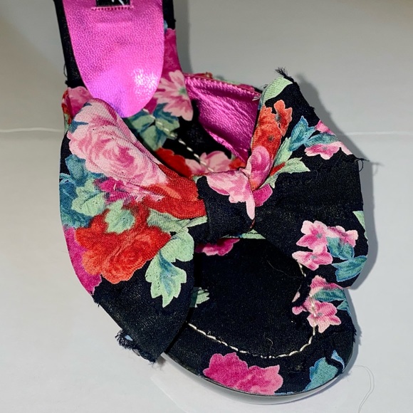 New Betsey Johnson floral mule heels - Picture 4 of 12